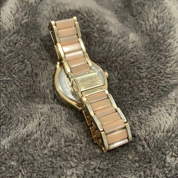 MICHEAL KORS PARKER QUARTZ MOVEMENT ROSE GOLD DIAL